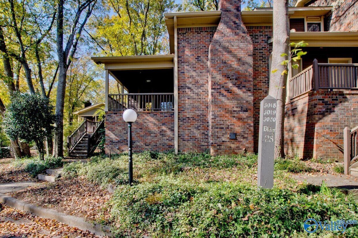 Foto principal - 3018 Live Oak Ln SW