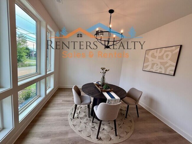 Foto del edificio - Stunning 3 Bedroom with Rooftop Terrace