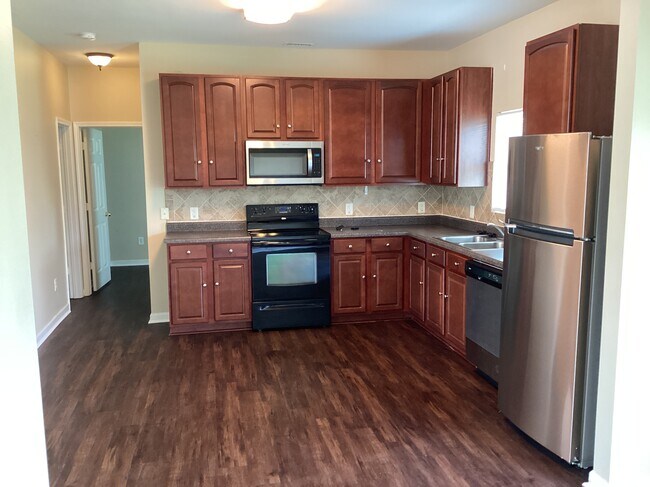 Foto del edificio - 1018 Skillbeck Rd