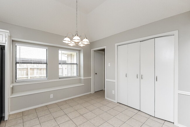 Building Photo - 6504 Running Creek Dr