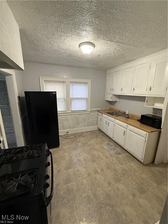 Building Photo - 10717 Park Heights Ave