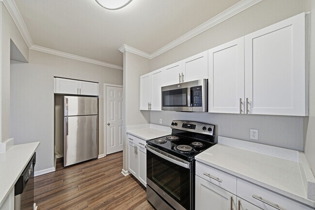 Disfrute de acabados elegantes y detalles bien pensados. - The Tides