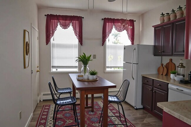 Foto del edificio - 79 Humphrey Ave