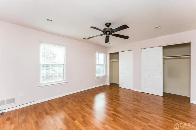 Master Bedroom - 208 Woodbridge Commons Way