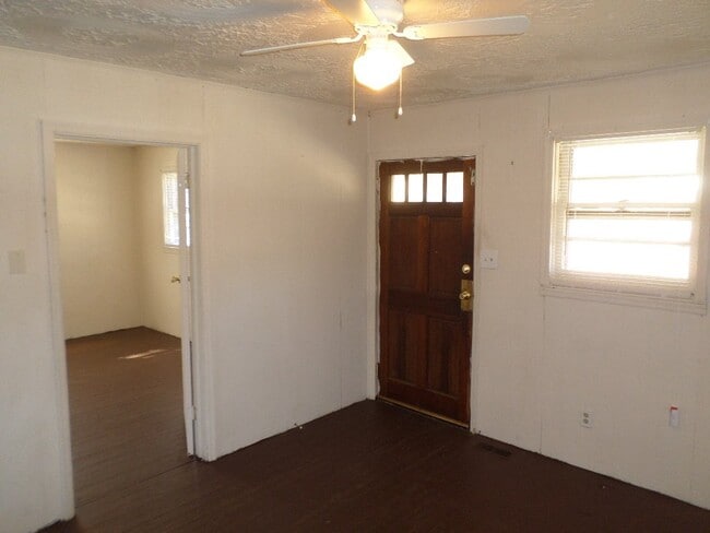 Building Photo - 535 Arkwright Dr