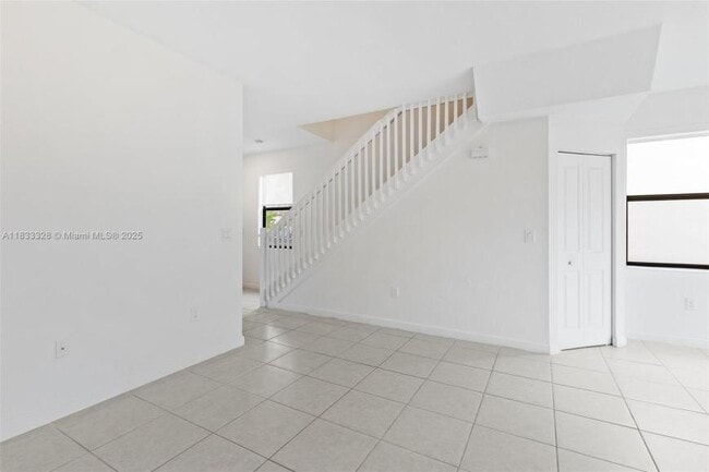 Building Photo - 3 bedroom in North Miami Beach FL 33179