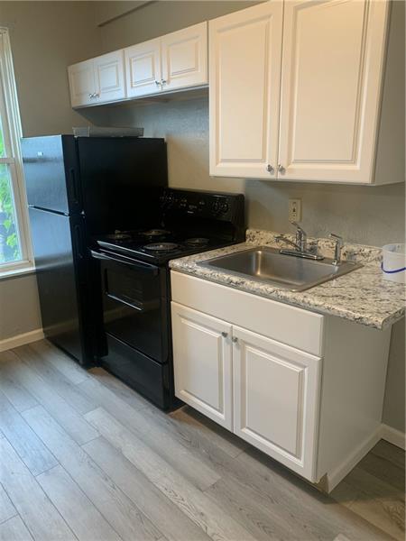 Foto principal - 548 Hansen Ave