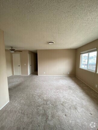 Building Photo - 1139 Casita Dr