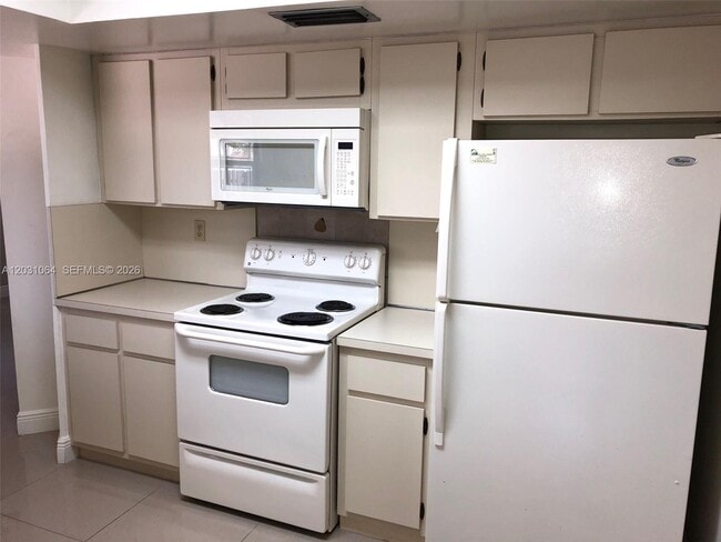 Building Photo - 9082 SW 112th Pl