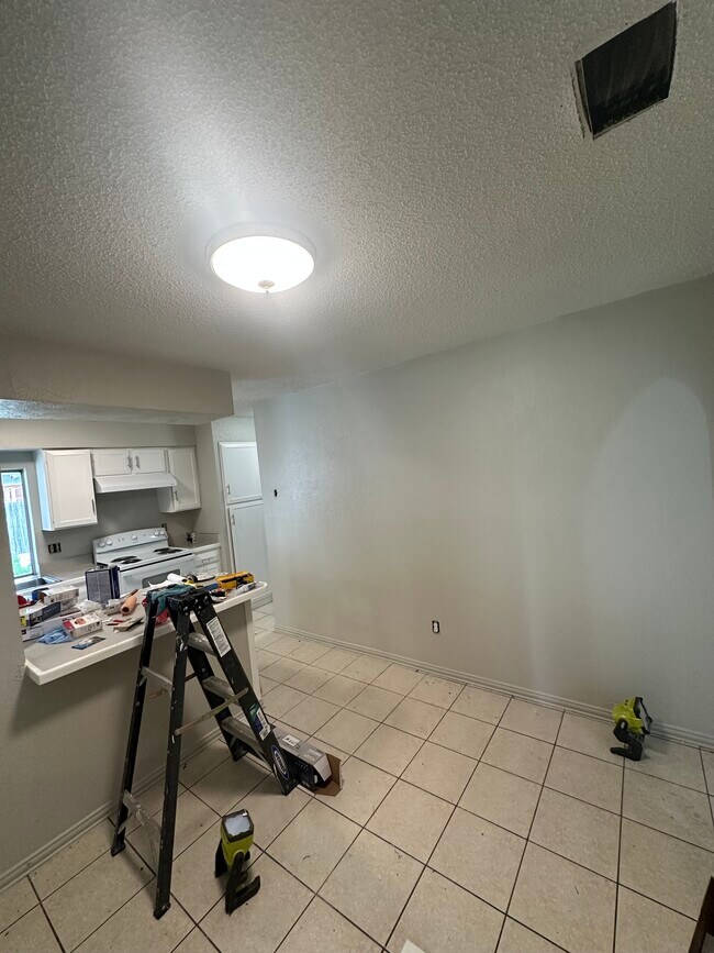 Foto del edificio - 3628 Blossom Trail