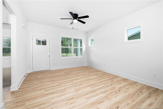 Foto del edificio - 1130 N Fayetteville Ave