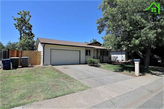 Building Photo - 3590 Polaris, Large Backyard For Room To P...
