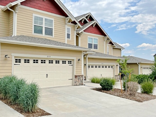 Building Photo - 2115 Blackbird Dr