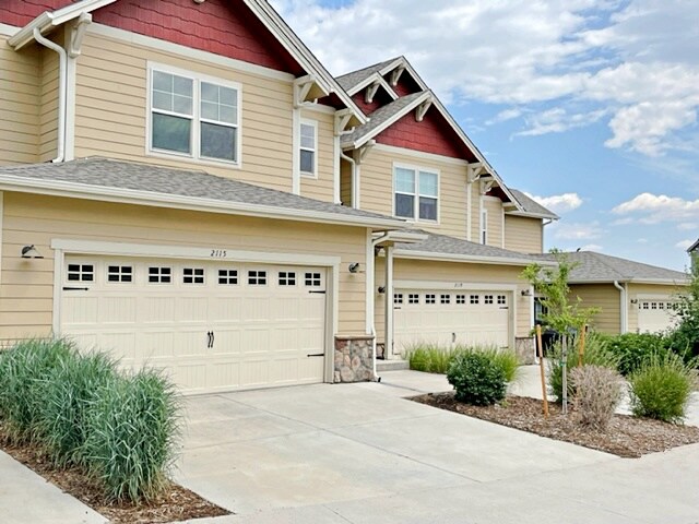 Foto del edificio - 2115 Blackbird Dr