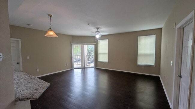 Building Photo - 2000 Erving Cir