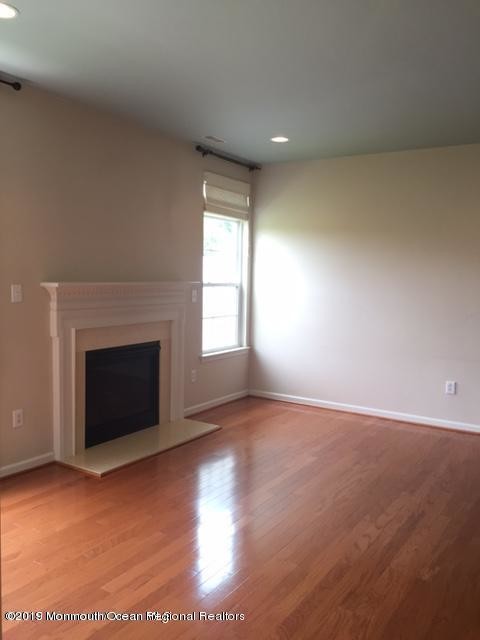 Foto del edificio - 31 Oak Leaf Ln