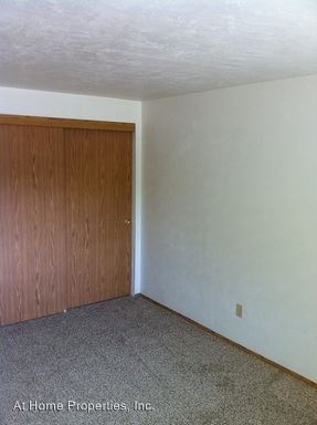 Building Photo - 2665 SW Pickford St