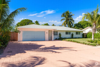 Building Photo - 510 Coral Way