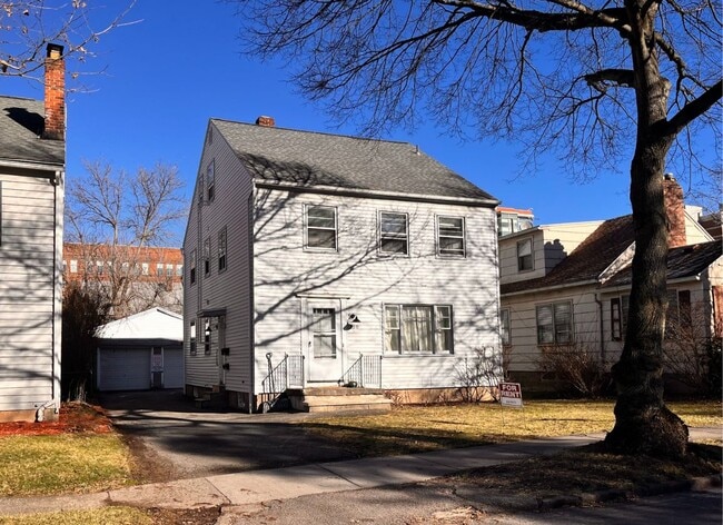 Building Photo - 130 Raleigh St