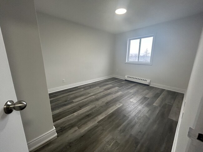 Building Photo - Mayfair Apartments