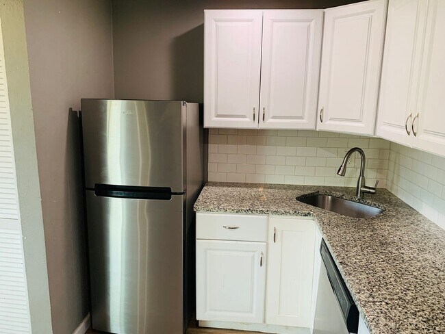 Foto del edificio - Updated 2 Bedroom 1.5 Bath in Westminster
