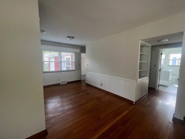 Foto del edificio - 2343 Cranford Rd