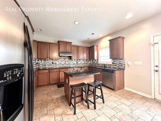Foto del edificio - 1514 Napa St NW