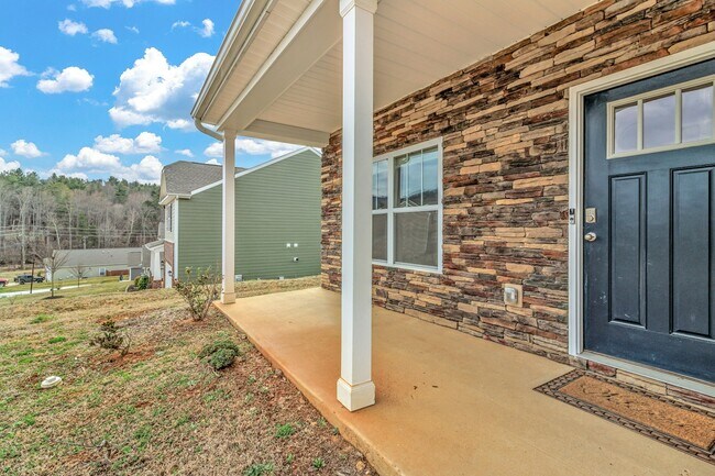 Building Photo - 122 Amblers Knl Rd