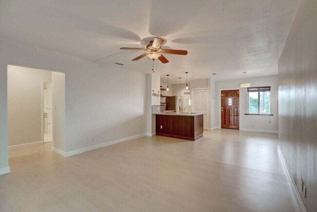 Foto del edificio - 1535 SE 15th St