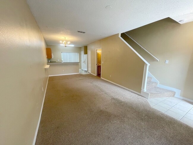 Building Photo - 521 Wilton Cir