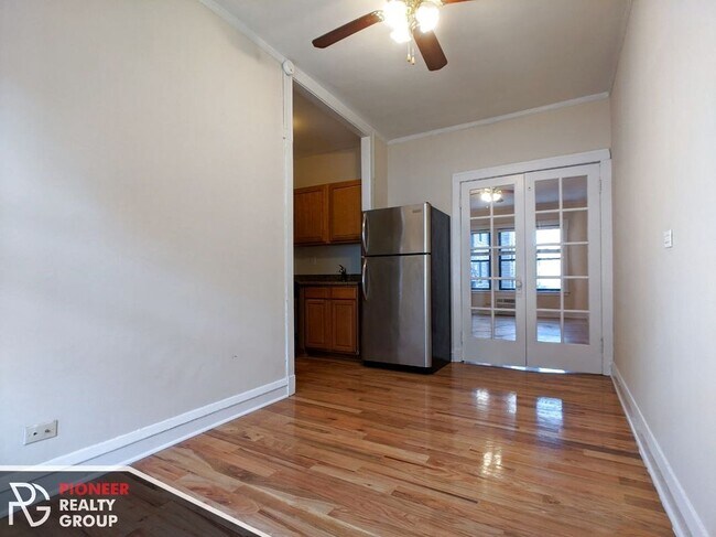 Foto del edificio - 740 W Addison St