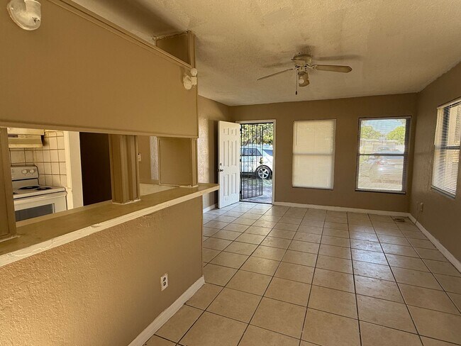 Foto del edificio - House for rent