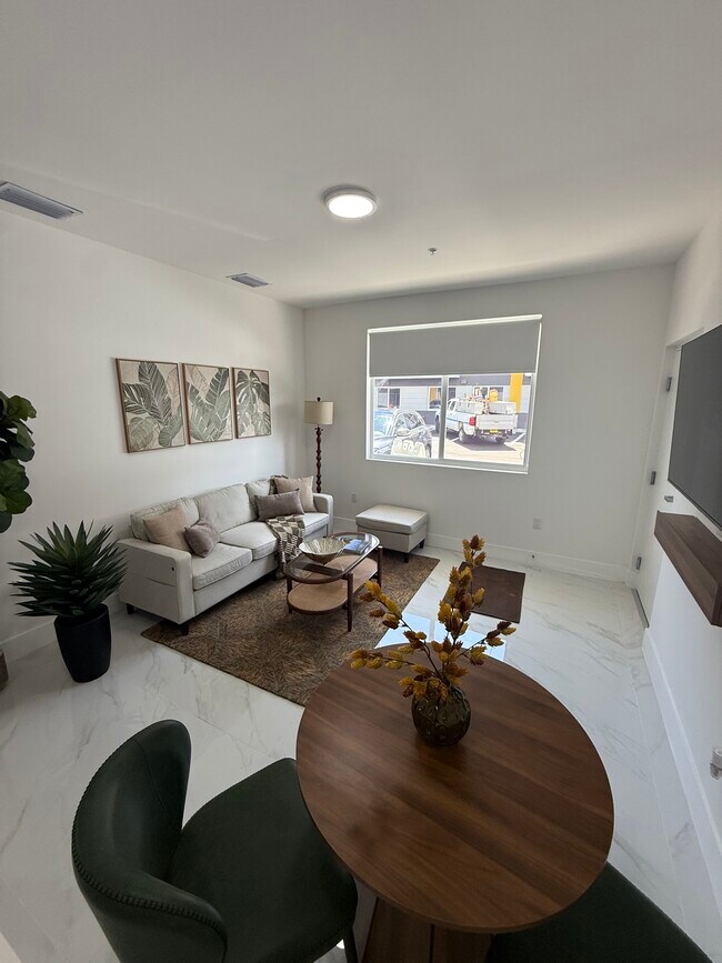 Foto del edificio - 972 E 28th St