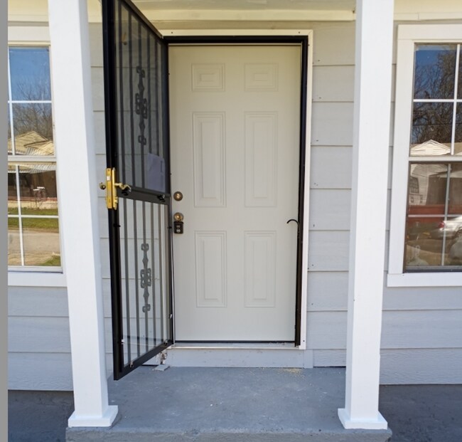 Ven. - 1377 Wabash Ave