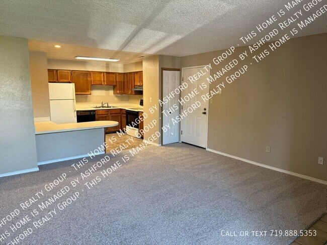 Foto del edificio - 1238 Firefly Cir