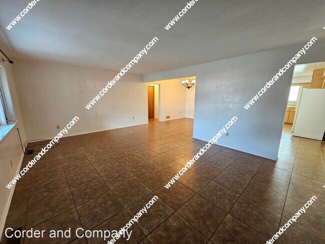 Foto del edificio - 3 br, 2 bath House - 2415 Wisconsin NE