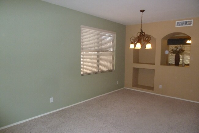 Foto del edificio - 17963 W Ryans Way