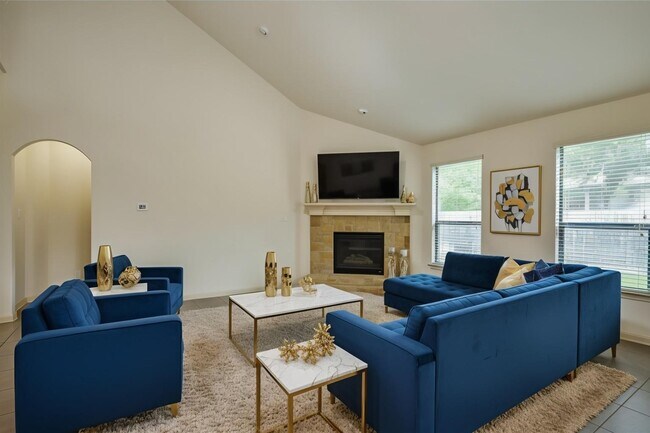 Building Photo - 11014 Sir Alex Dr