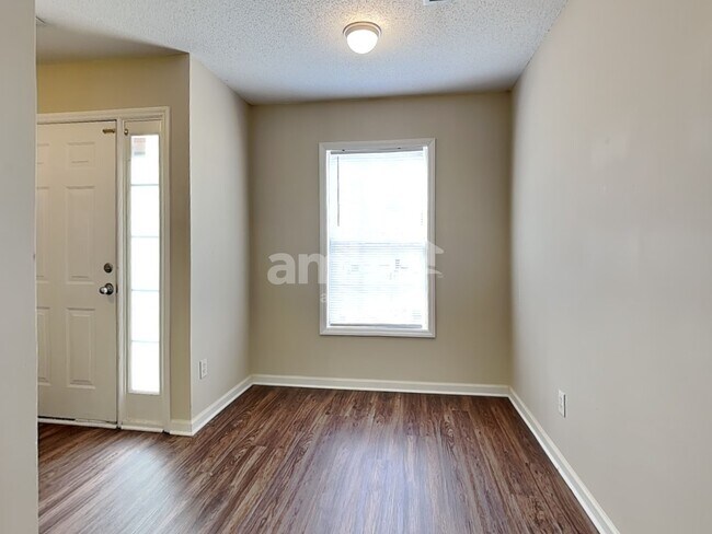 Building Photo - 115 Bristol View Cir