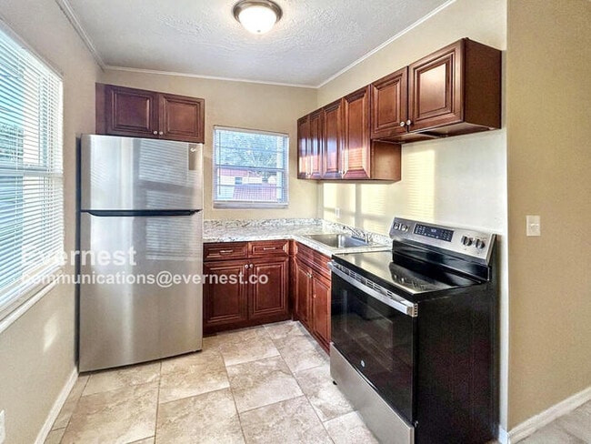 Foto del edificio - 2925 N 46th St