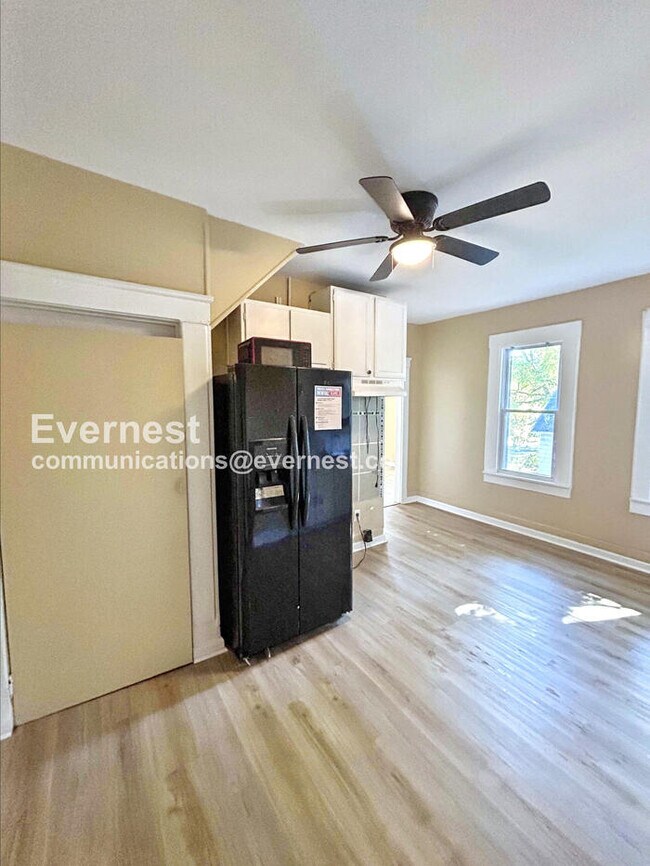 Foto del edificio - 6922 Morgan Ave