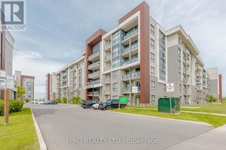 Building Photo - 101-101 Shoreview Pl
