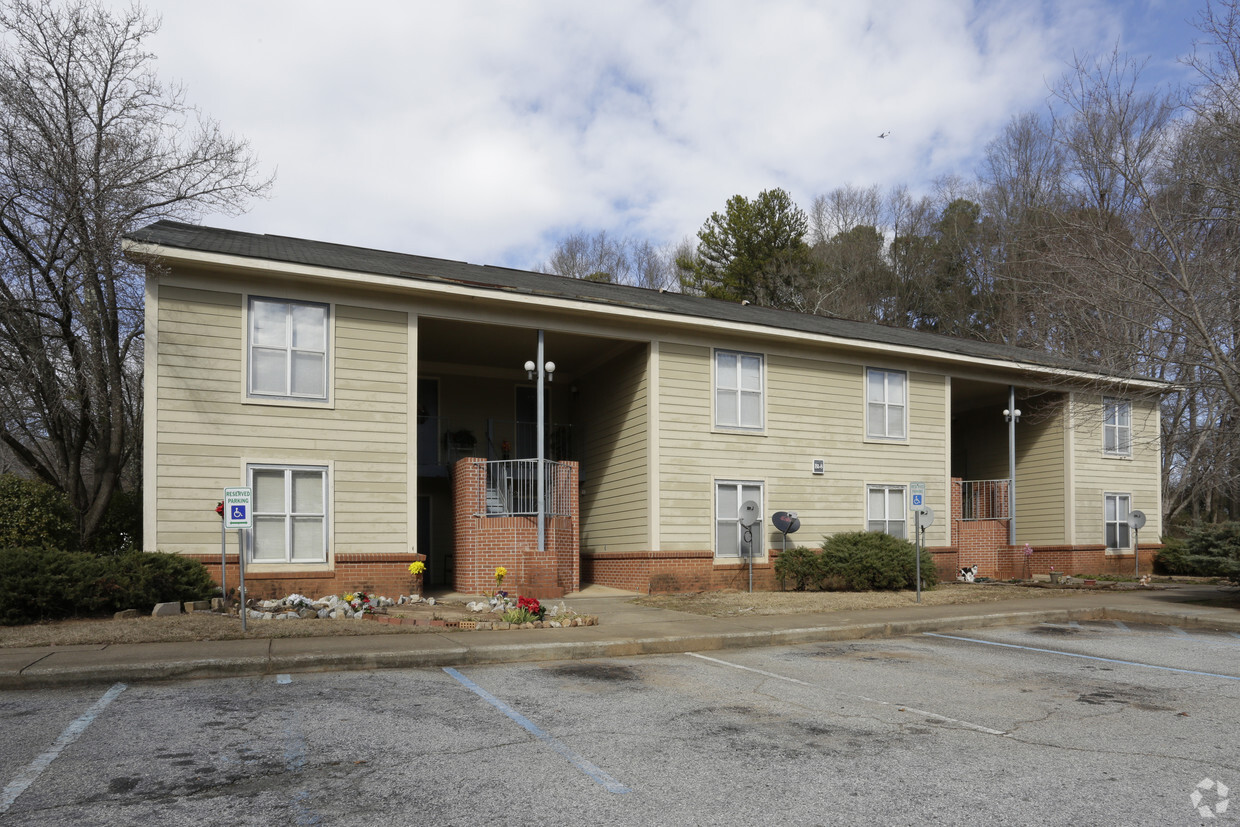 Fountainwood Apartments - Fountain Inn, SC | Apartments.com