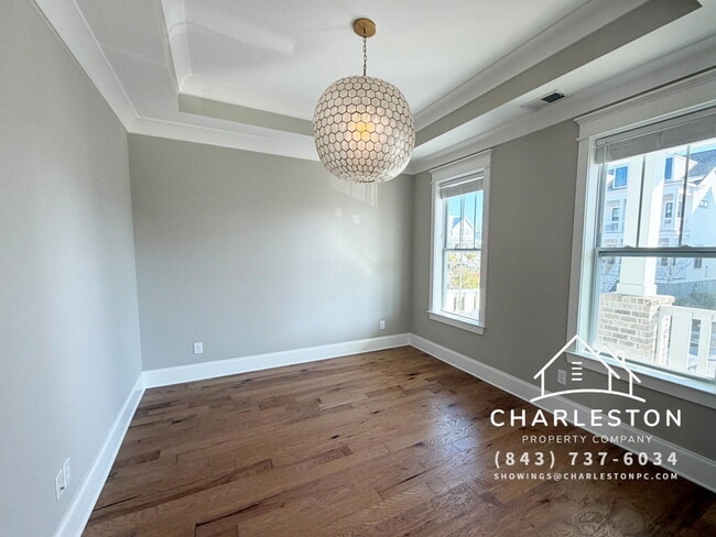 Building Photo - 1636 Juliana St