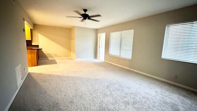 Building Photo - 4988 Sable Pine Cir