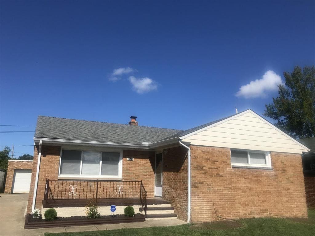 Primary Photo - 4148 E. 187th Street