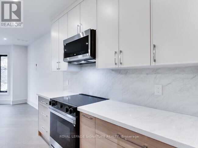 Photo du bâtiment - 357 Dovercourt Rd