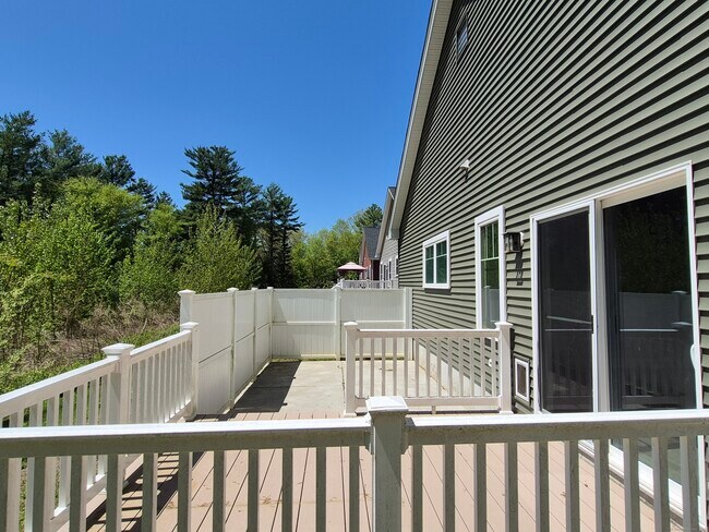 Foto del edificio - 123 Ashford Rd