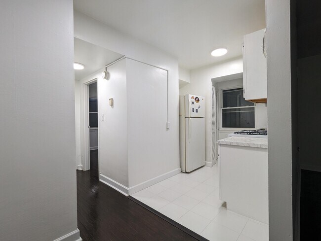 Foto del edificio - 1120 46th St NE