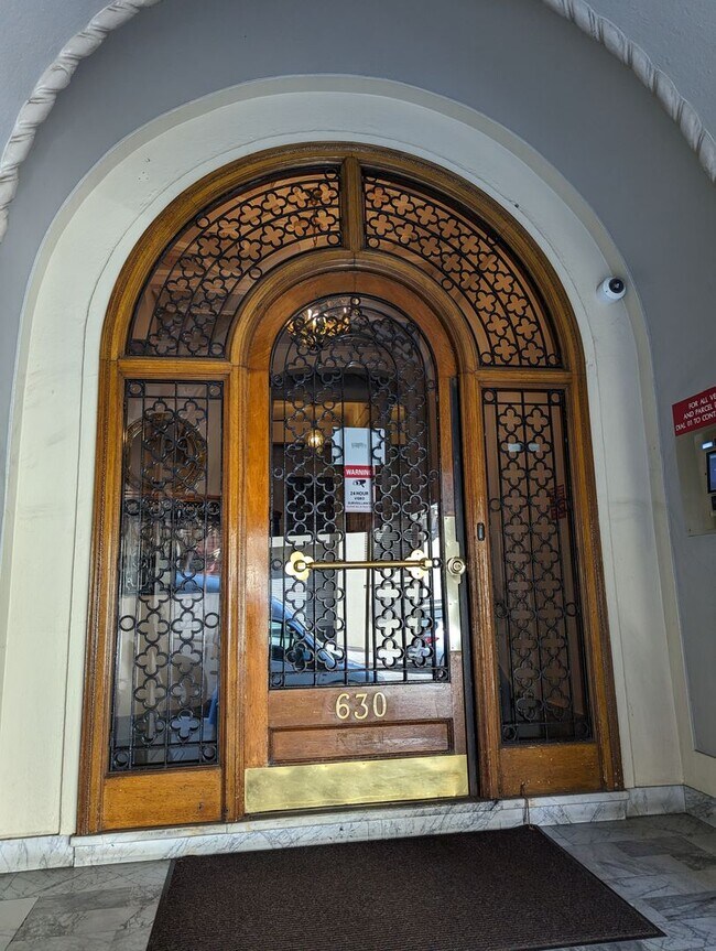Building Photo - 00MA6503
